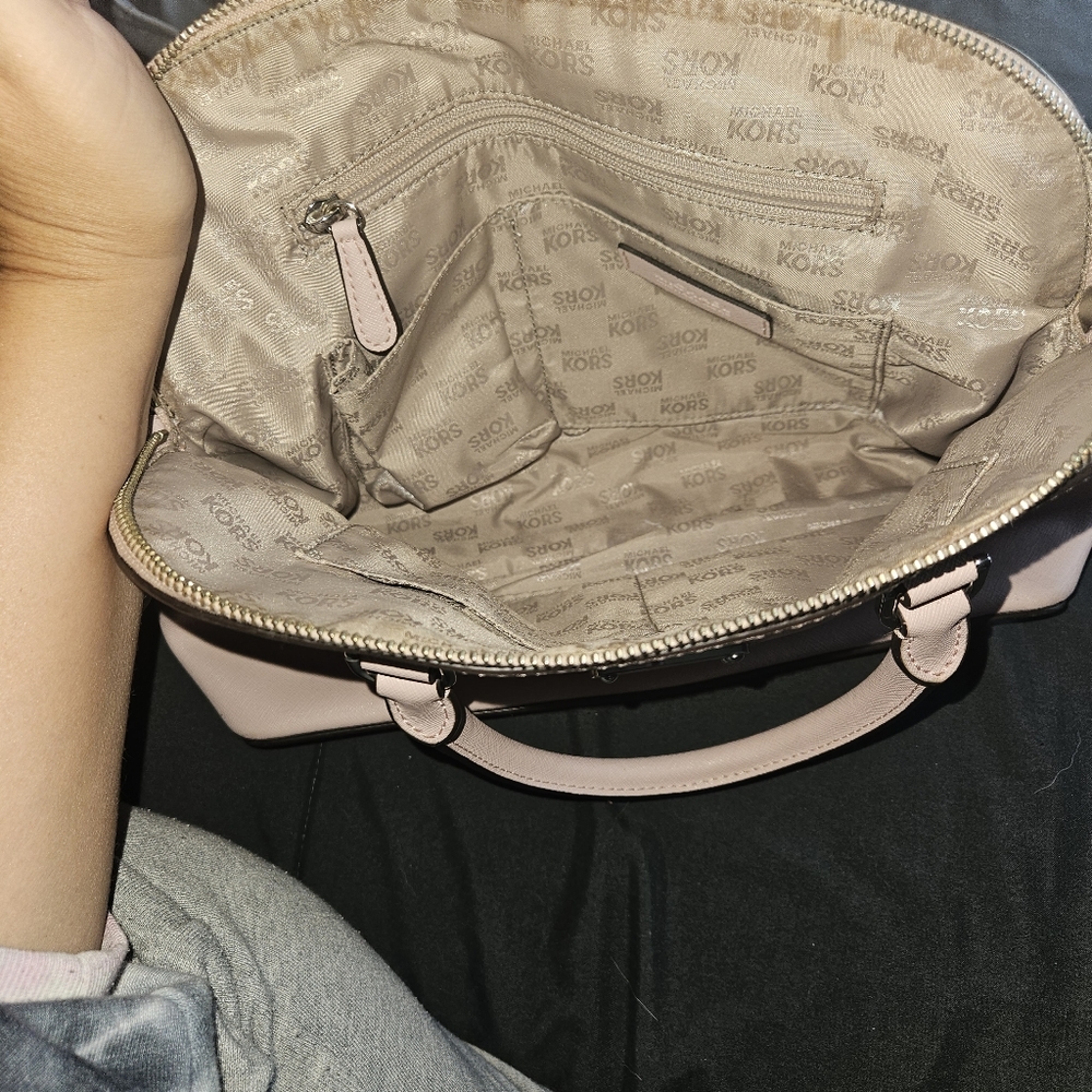Purse - Picture 2 of 3